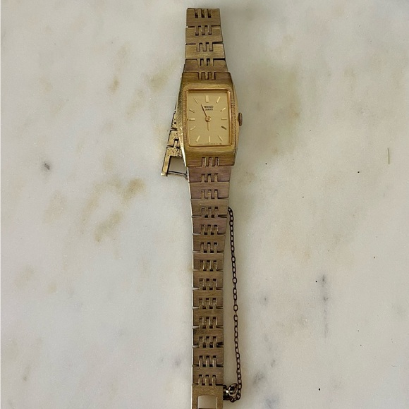 Vintage Seiko Gold Tone Bracelet Watch 1400-6130 1981 Minimalist Tank Style - Picture 4 of 10